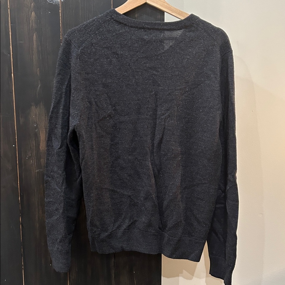 💯 Merino Wool Sweater - Picture 2 of 6